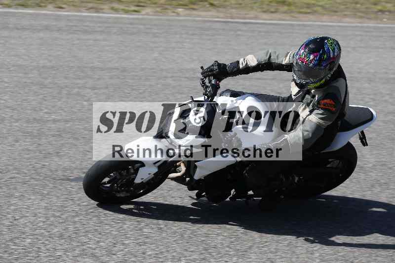 /01 02.04.2026 MAZ ADR/Gruppe gelb Gruppe gruen/45